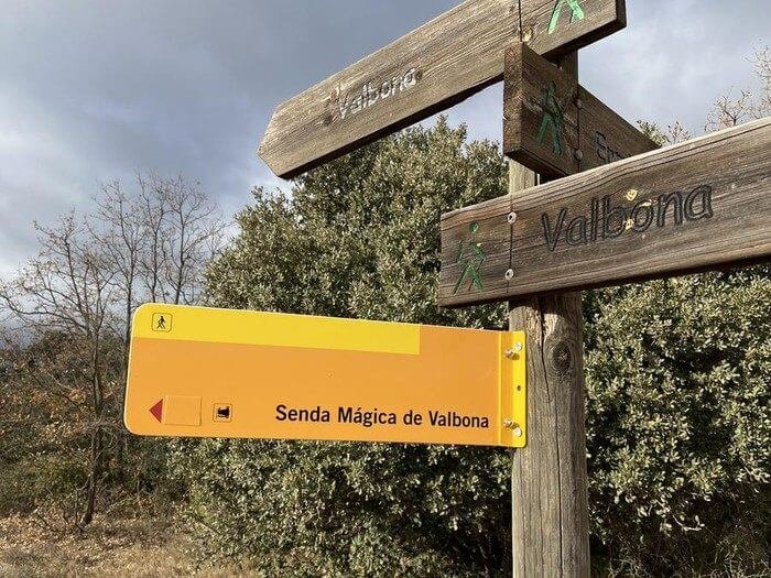 Señalización de la Senda Mágica de Valbona